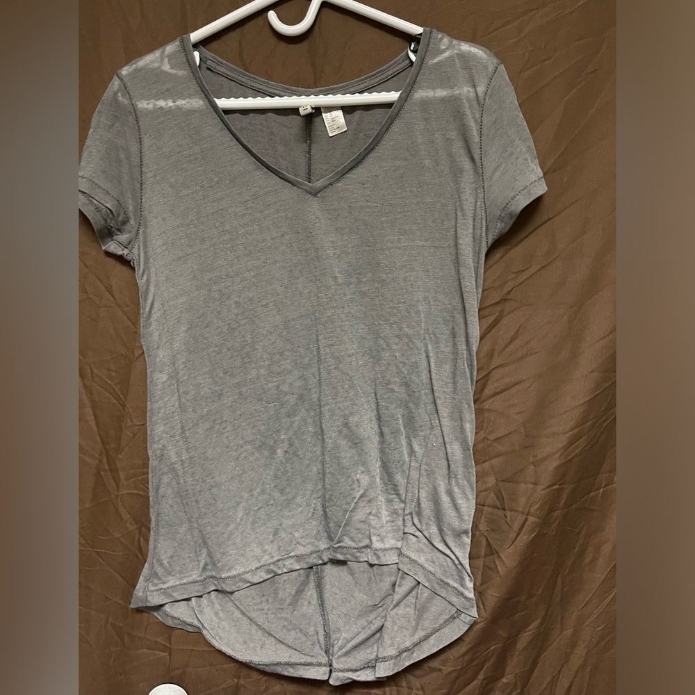 Tee Shirt Size XS Women’s US Casual Shirt By H&M